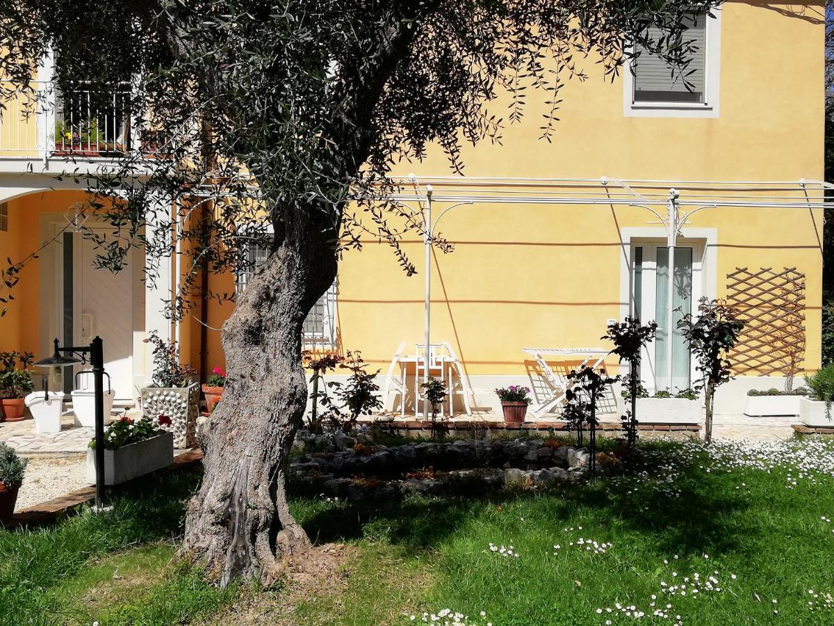 La Ginestra Bed & Breakfast Сироло Екстериор снимка